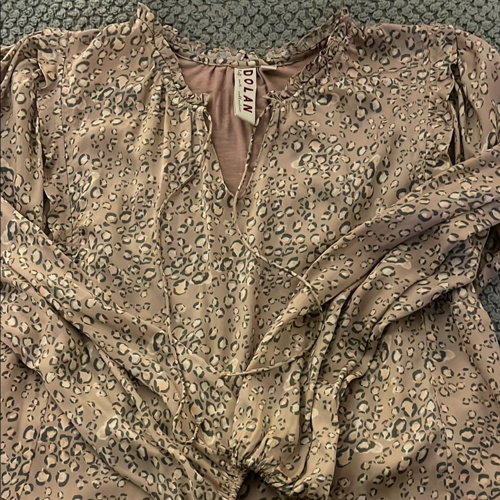Dolan / Anthropologie Leopard-Print Long Sleeve Tie-Neck Blouse in Mauve - Picture 3 of 5